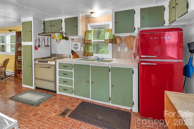 175 Elmwood Drive, Troy, NC 27371