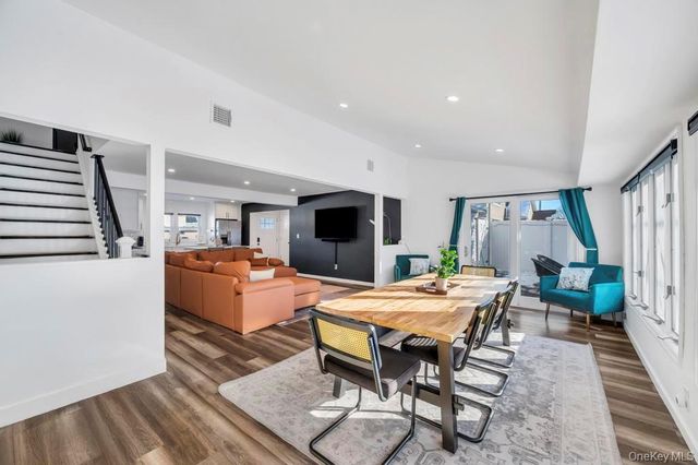 10 Petal Lane, Hicksville, NY 11801