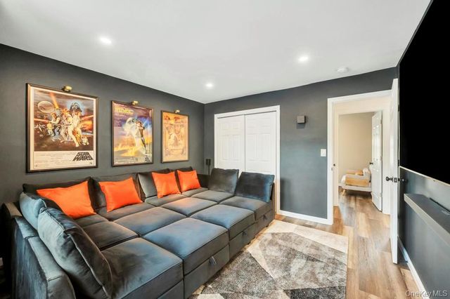 10 Petal Lane, Hicksville, NY 11801