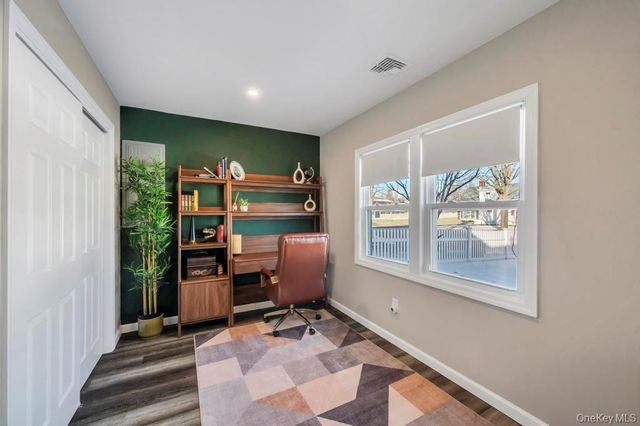 10 Petal Lane, Hicksville, NY 11801