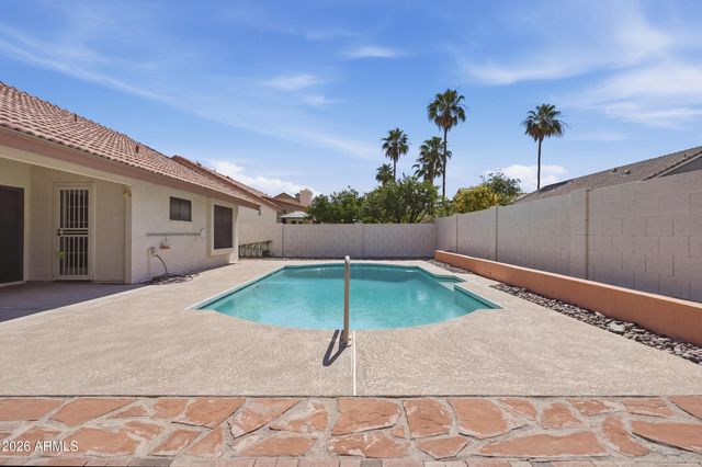 6719 W KERRY Lane, Glendale, AZ 85308