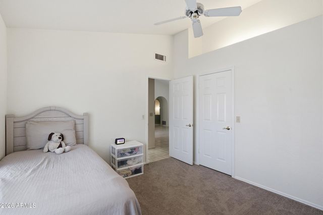 6719 W KERRY Lane, Glendale, AZ 85308
