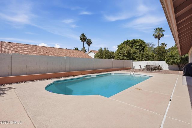 6719 W KERRY Lane, Glendale, AZ 85308