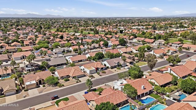 6719 W KERRY Lane, Glendale, AZ 85308