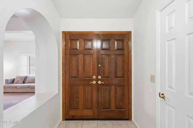 6719 W KERRY Lane, Glendale, AZ 85308