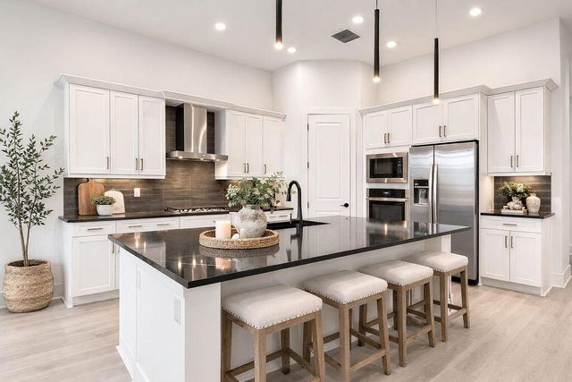 2293 SE Canopy Cove Lane, Port St. Lucie, FL 34984