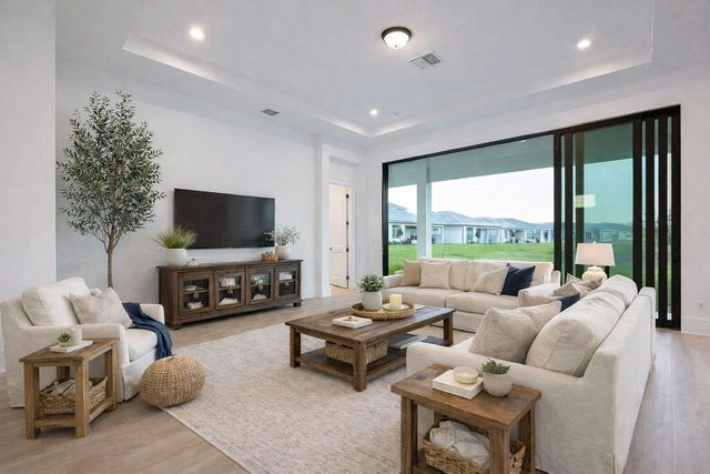 2293 SE Canopy Cove Lane, Port St. Lucie, FL 34984