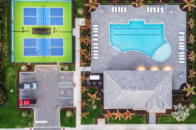 2293 SE Canopy Cove Lane, Port St. Lucie, FL 34984