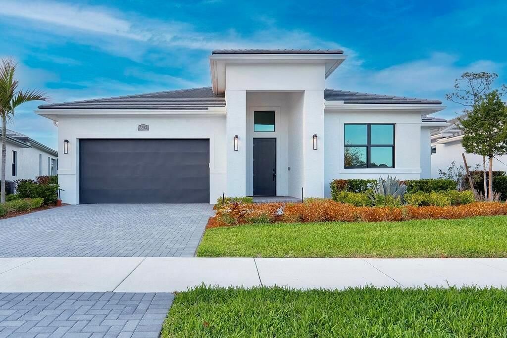 2293 SE Canopy Cove Lane, Port St. Lucie, FL 34984