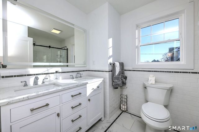 12 Usher Street, Milford, CT 06460