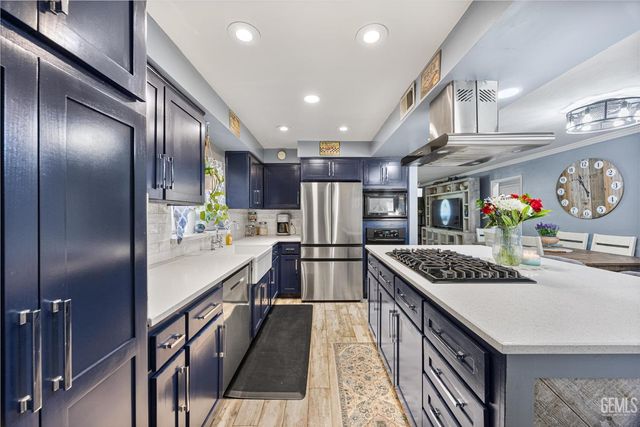 2625 Bay Street, Bakersfield, CA 93301