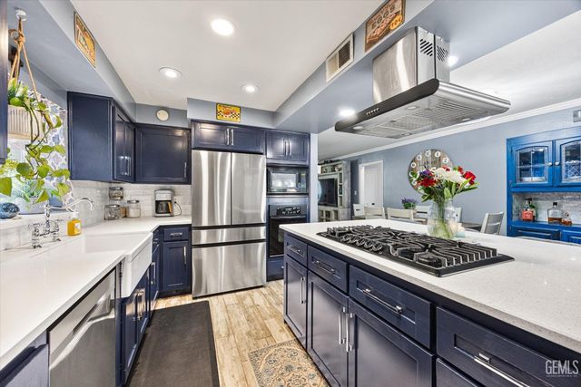 2625 Bay Street, Bakersfield, CA 93301