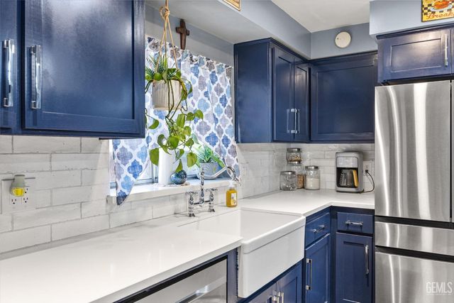 2625 Bay Street, Bakersfield, CA 93301