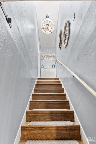 2625 Bay Street, Bakersfield, CA 93301