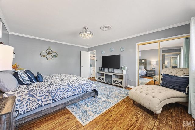 2625 Bay Street, Bakersfield, CA 93301