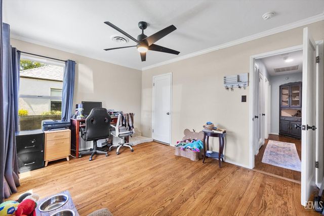 2625 Bay Street, Bakersfield, CA 93301