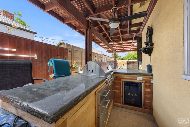 2625 Bay Street, Bakersfield, CA 93301