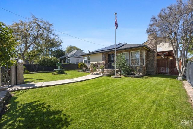 2625 Bay Street, Bakersfield, CA 93301