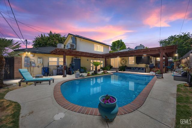 2625 Bay Street, Bakersfield, CA 93301