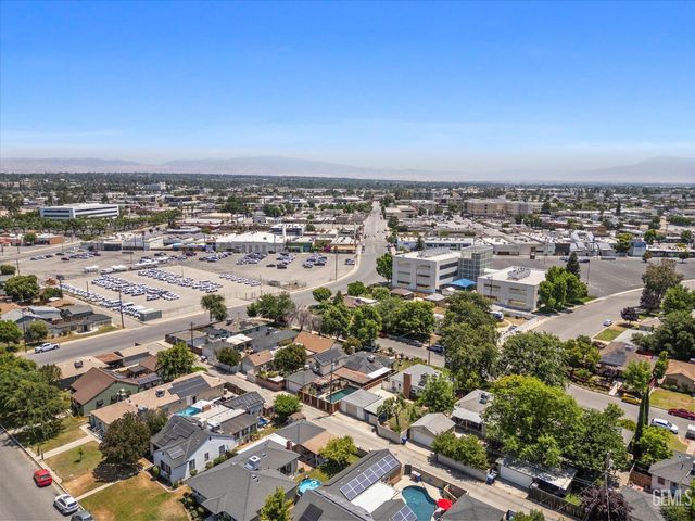 2625 Bay Street, Bakersfield, CA 93301