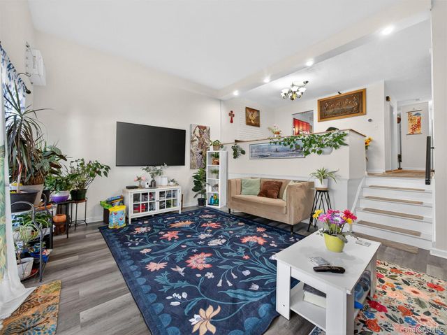 41 McLaughlin Avenue, West Haverstraw, NY 10993