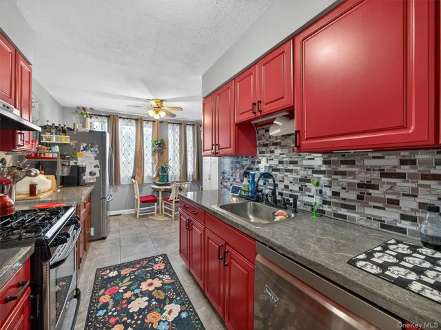 41 McLaughlin Avenue, West Haverstraw, NY 10993