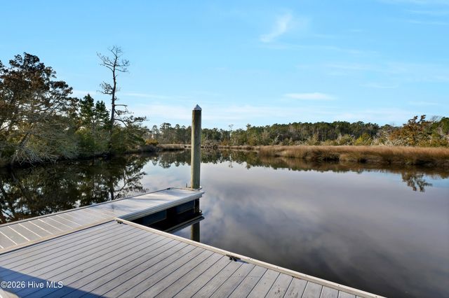 393 Summerhouse Drive, Holly Ridge, NC 28445