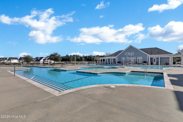 393 Summerhouse Drive, Holly Ridge, NC 28445