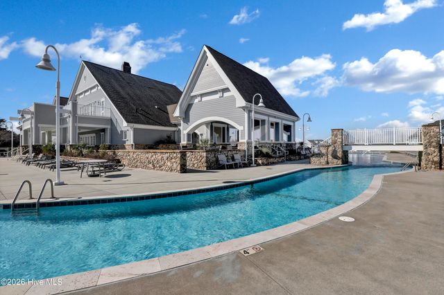 393 Summerhouse Drive, Holly Ridge, NC 28445