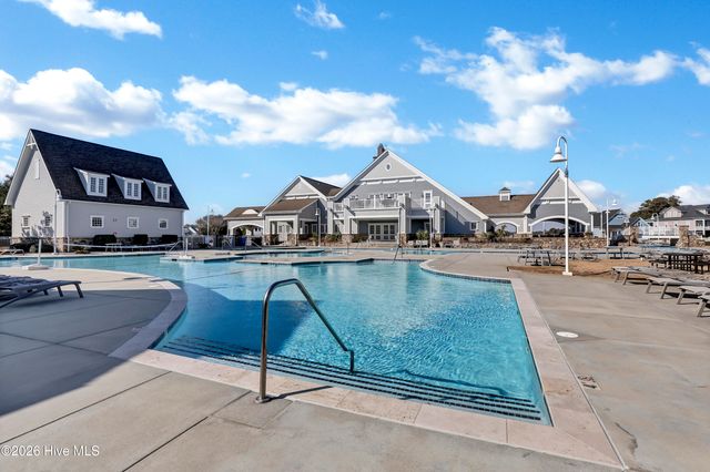 393 Summerhouse Drive, Holly Ridge, NC 28445