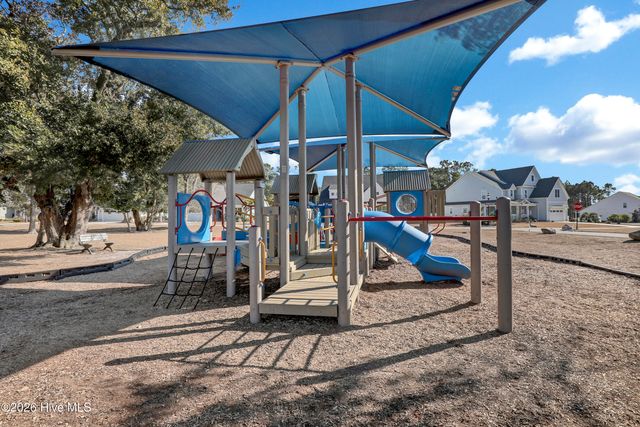 393 Summerhouse Drive, Holly Ridge, NC 28445