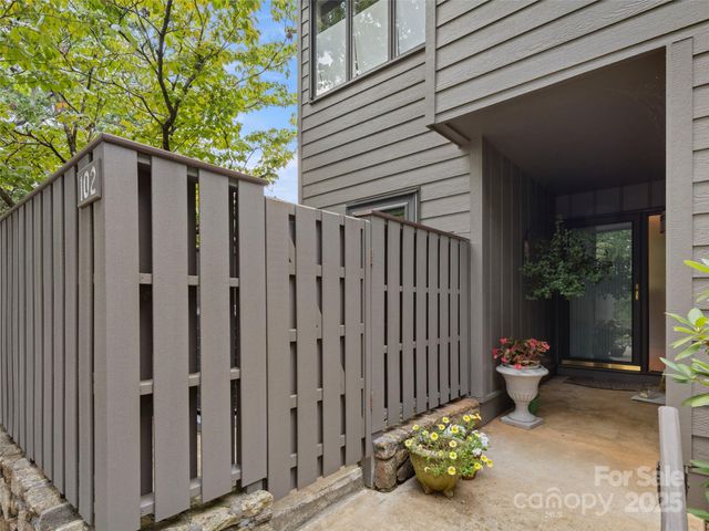 102 Crowfields Drive, Asheville, NC 28803