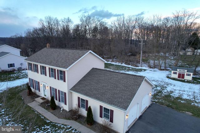 1039 E SPRINGFIELD DR, Bellefonte, PA 16823