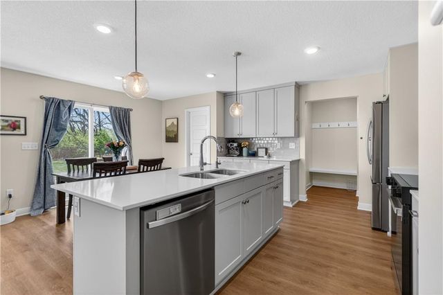 408 Woodview Drive, Raymore, MO 64083