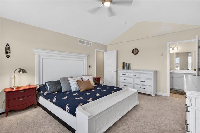 408 Woodview Drive, Raymore, MO 64083