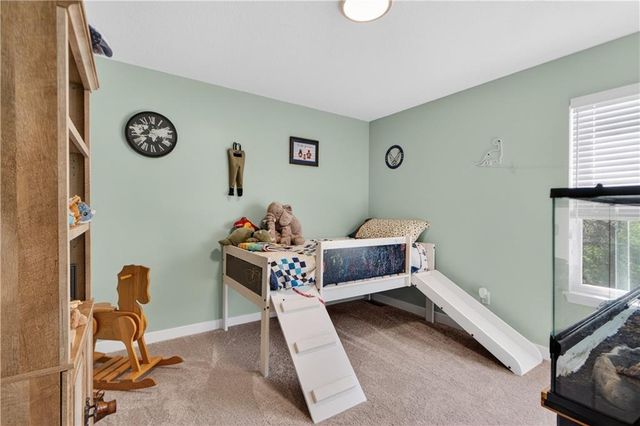 408 Woodview Drive, Raymore, MO 64083