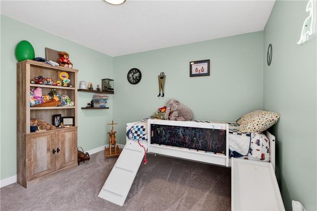 408 Woodview Drive, Raymore, MO 64083