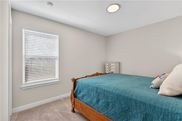 408 Woodview Drive, Raymore, MO 64083