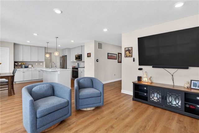 408 Woodview Drive, Raymore, MO 64083