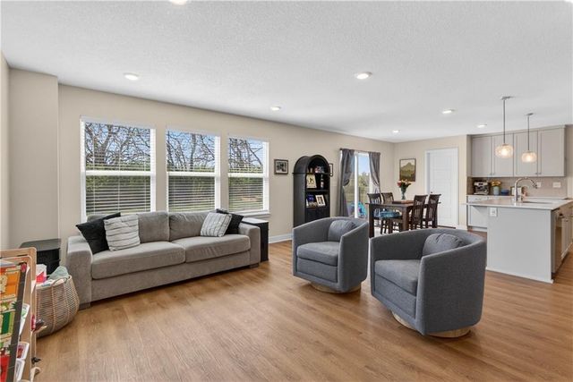 408 Woodview Drive, Raymore, MO 64083