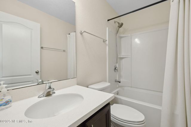 3236 BROWN TROUT Court, Jacksonville, FL 32226