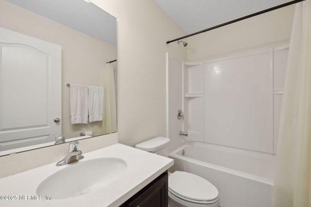 3236 BROWN TROUT Court, Jacksonville, FL 32226