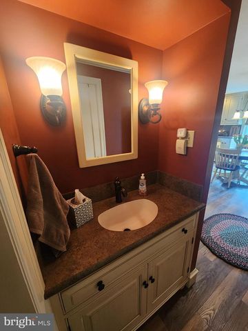 1350 OLD LINE RD, Manheim, PA 17545