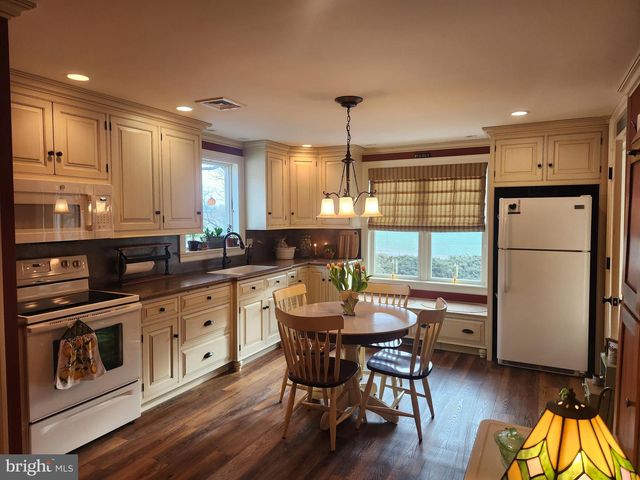 1350 OLD LINE RD, Manheim, PA 17545