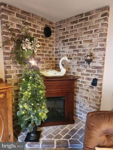 1350 OLD LINE RD, Manheim, PA 17545