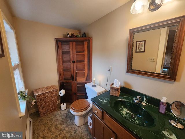 1350 OLD LINE RD, Manheim, PA 17545