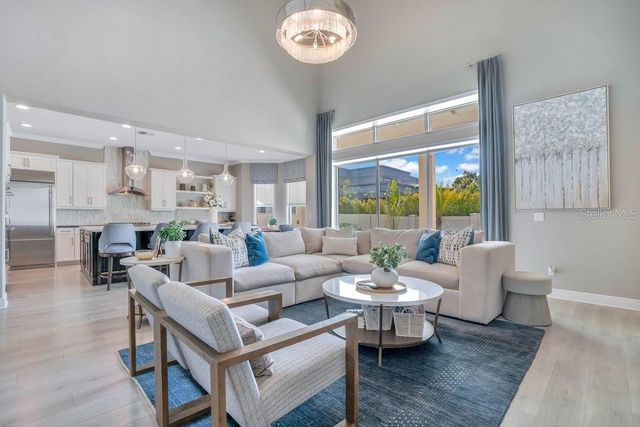 8670 HATA STREET, Orlando, FL 32827