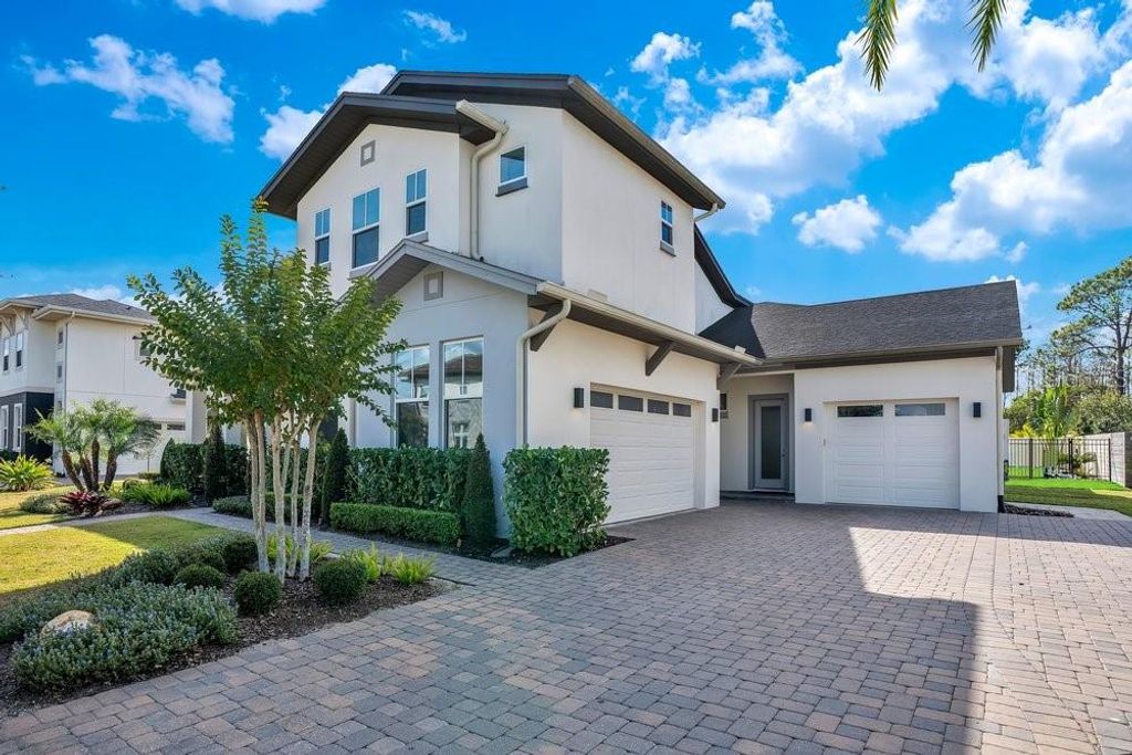 Image 3 of property listing at 8670 HATA STREET, Orlando, FL 32827