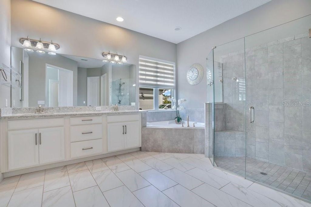 Image 28 of property listing at 8670 HATA STREET, Orlando, FL 32827