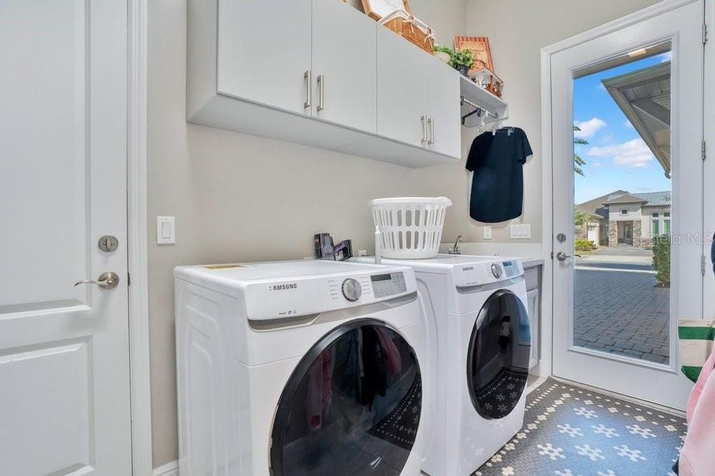 Image 44 of property listing at 8670 HATA STREET, Orlando, FL 32827